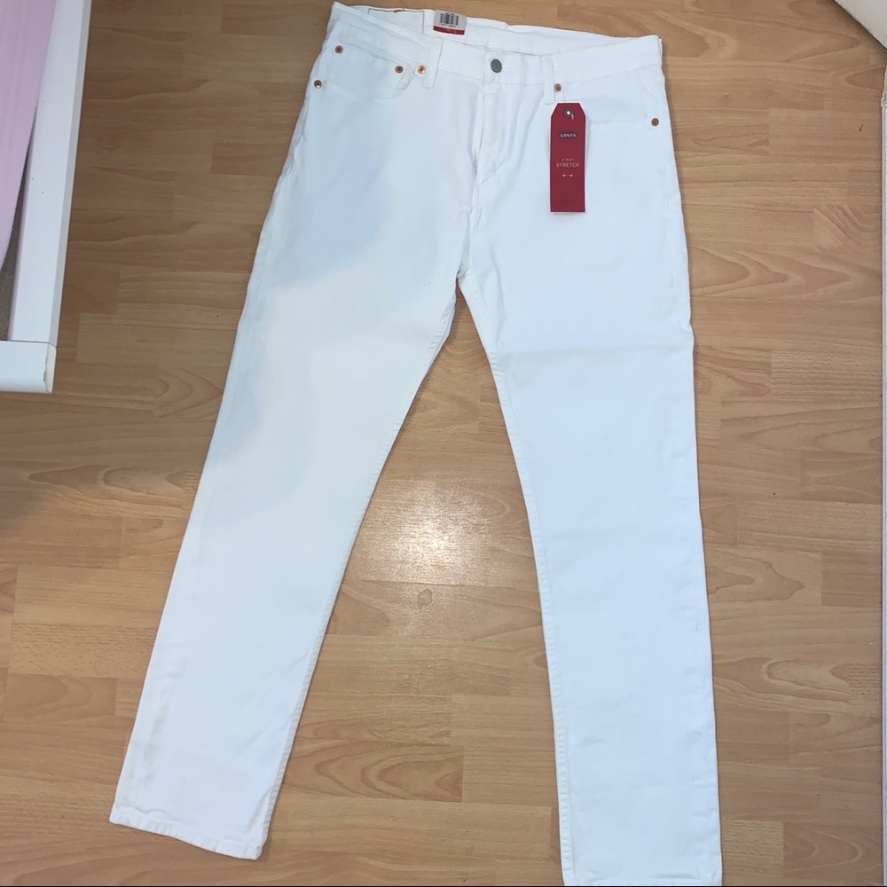 NWT Men’s Levi’s / Slim / White